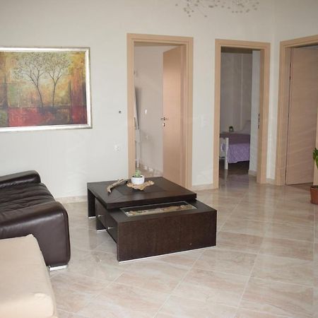 Mary'S Apartments Close To The Sea Agios Georgios  Exterior photo
