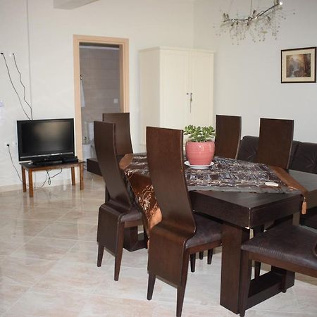 Mary'S Apartments Close To The Sea Agios Georgios  Exterior photo